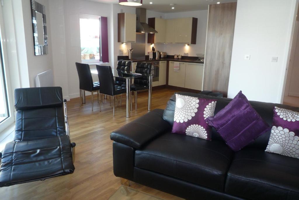 Quayside Serviced Apartments Cardiff Room photo